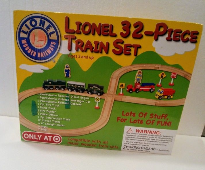 Lionel Wooden 32 Piece Train Set