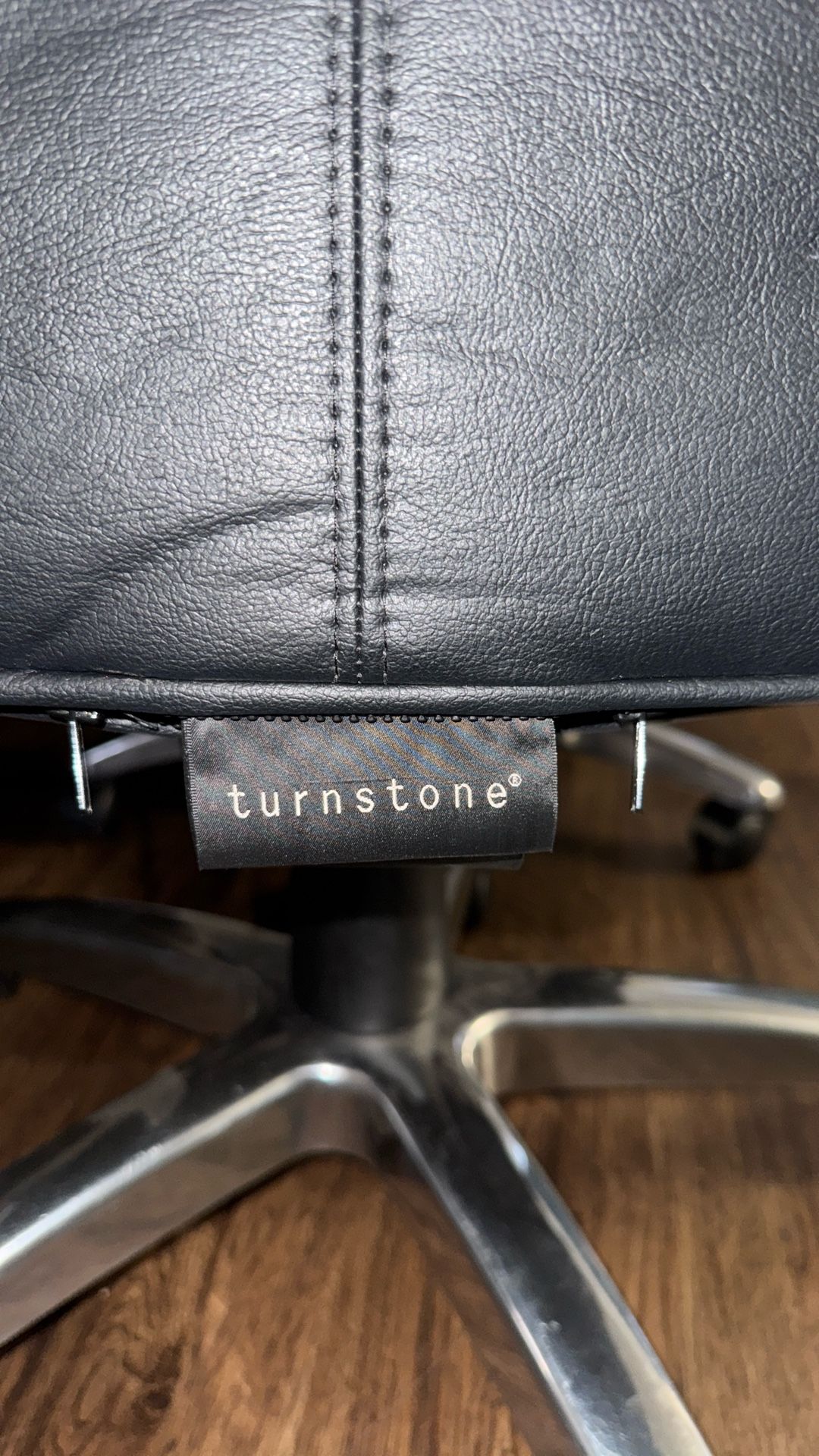 4x Turnstone Office Chairs