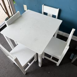 kids craft playtime table w/ 4 chairs