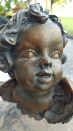 Cherub Head Statue-heavy