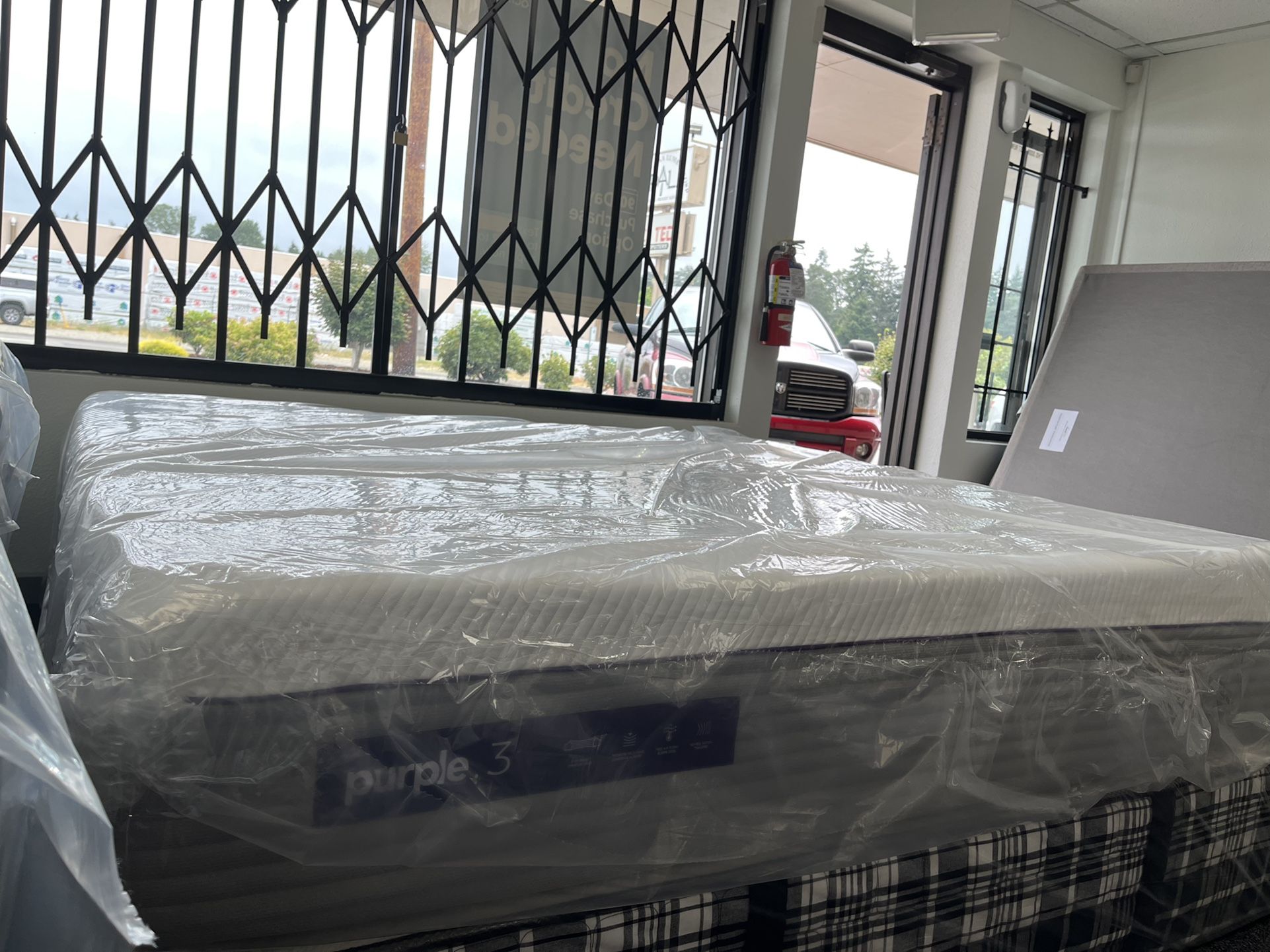Hybrid Cooling Style King Size Mattress