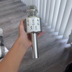 Microphone 
