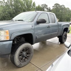 08 Silverado 12k