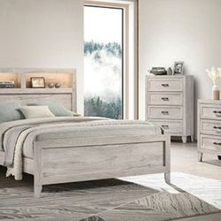 Brand New White Washed 4pc Queen Bedroom Set (Available In Eastern King)