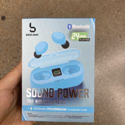 NWT Bluetooth True Wireless Earbuds