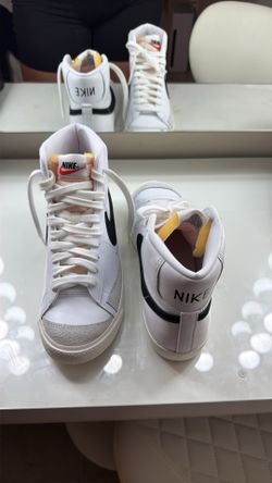 Women size 8 BRAND NEW
