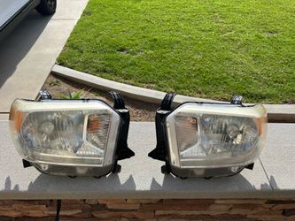 Used OEM Headlights for 2017Toyota Tundra
