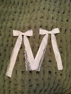 Urban Outfitters Hair Bows
