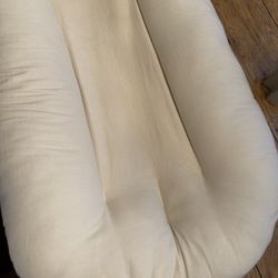 Snuggle Me Organic Baby Lounger