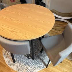 Small Space Circular Dining Table