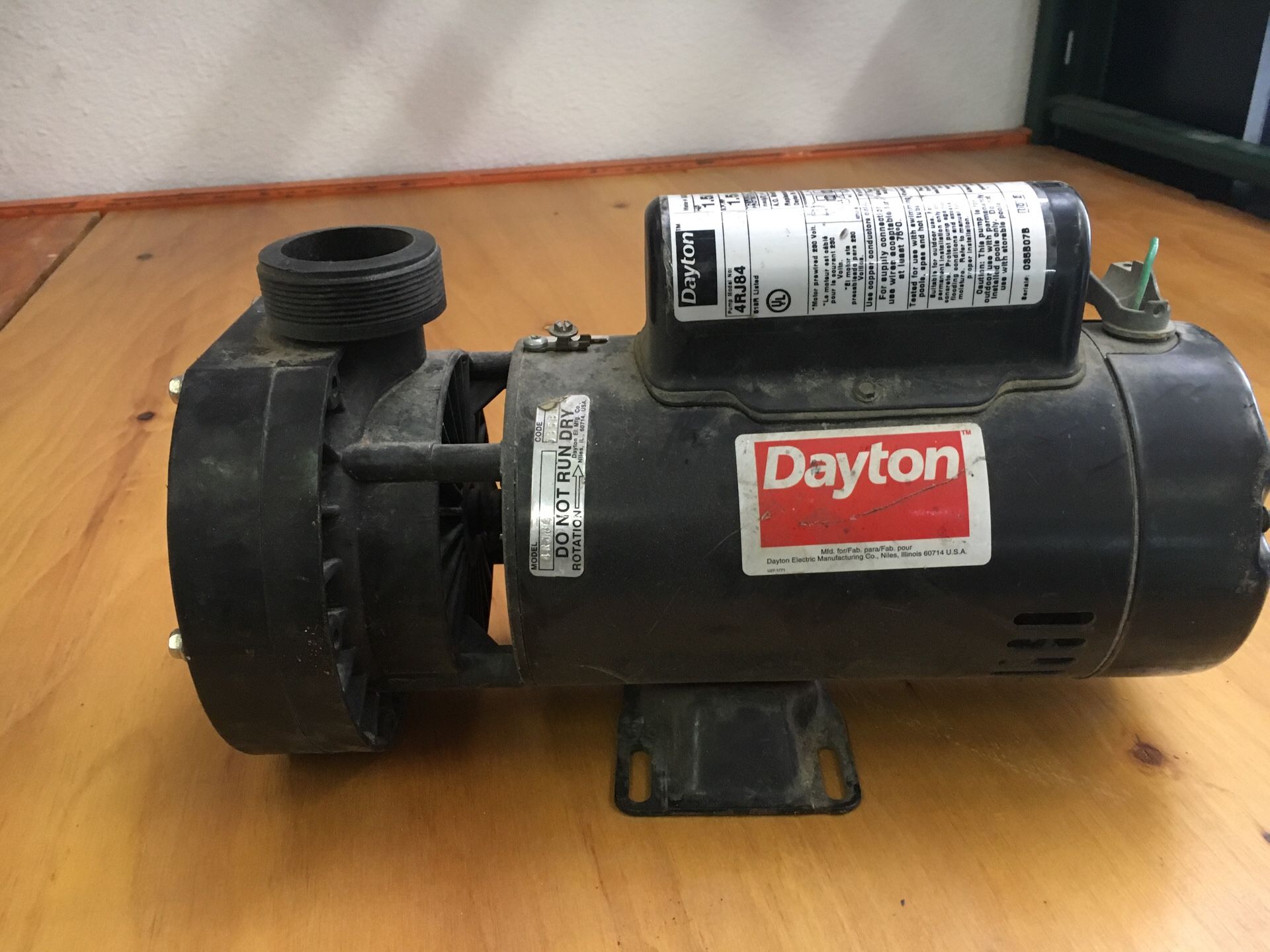 Pond spa or pool pump motor 230 volt 1.5 or 0.19 horse two speed