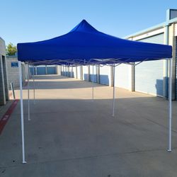 20x10 Pop Up Canopy Tent Portable Heavy Duty  Instant CanopiesBrand new in the box 

Heavy duty 

I have it in black,  white and blue color 

Located 