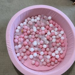 Balls pit pink toddler girl