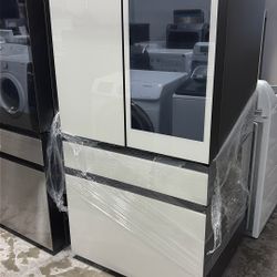 Samsung White Bespoke Family Hub 