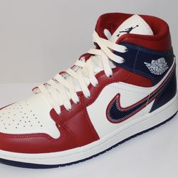 Nike Air Jordan Mid  Wmns Sz 7, New