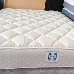 Full Size Mattress (Colchon Full Size)
