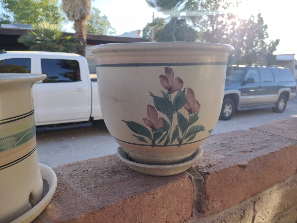 Large Ceramic Planter!