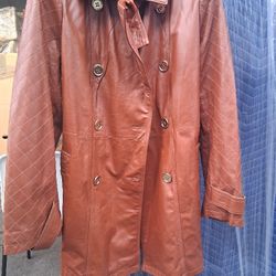 🔥 Stylish Brown Genuine Leather Trench Coat - Size Large 🔥
