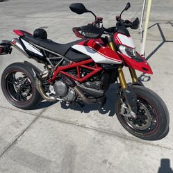 2020 Ducati Hypermotart 950SP