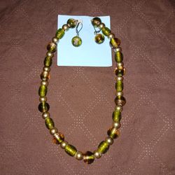 NEW FOREST GREEN/GOLD BEAD NECKLACE W/ Earrings $7