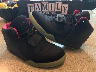 Nike Yeezy 2 Solar 11.5