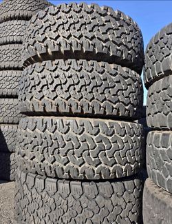 33x12.50/15 Bfgoodrich Selling a set of 4 tires in excellent condition 🫡
