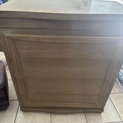 Headboard Footboard  Dresser And Vanity 