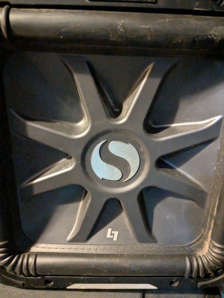 Kicker L7 12 Inch Like New Hardly Used