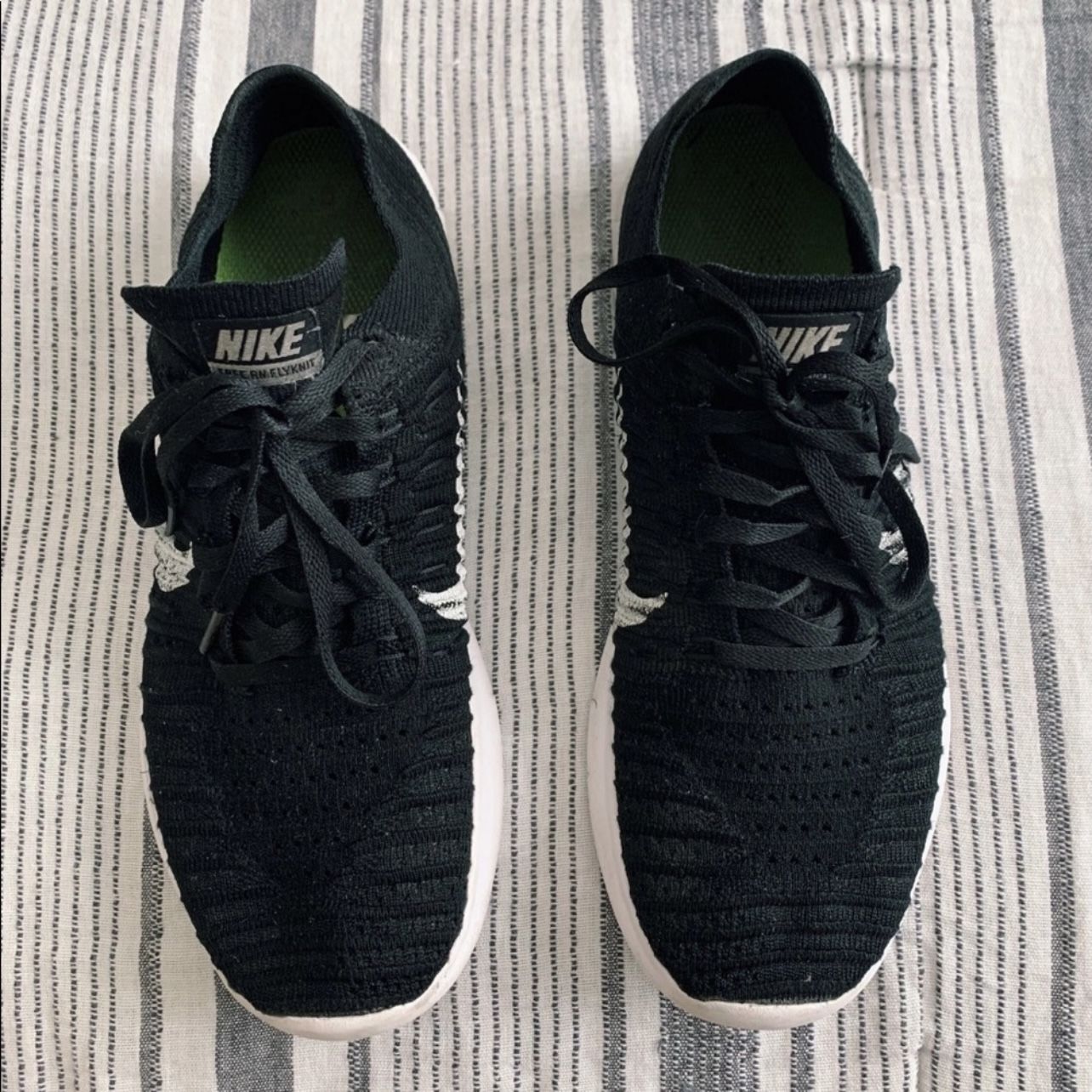Nike Flyknit Athletic gym shoe
