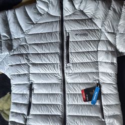 Arctic Crest Down Hooded Jacket