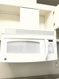3 appliances, stove,dishwasher and microwave
