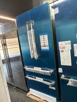 Thermador stainless steel 4 door built in 36” Fridge New