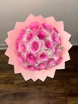 25 pink roses bouquet with baby breaths