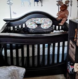 Baby Appleseed Davenport Espresso Crib for Sale in Leander TX