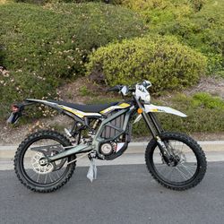 New 2024 Surron Ultra Bee 