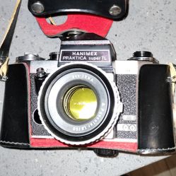 2 Beautiful Vintage Film Cameras!!