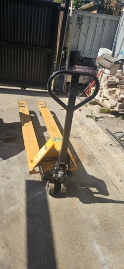 Pallet Jack De 3300 Libras