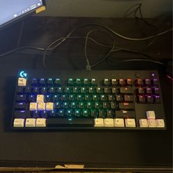 Logitech PRO Gaming Keyboard Tenkeyless Mechanical WIRED