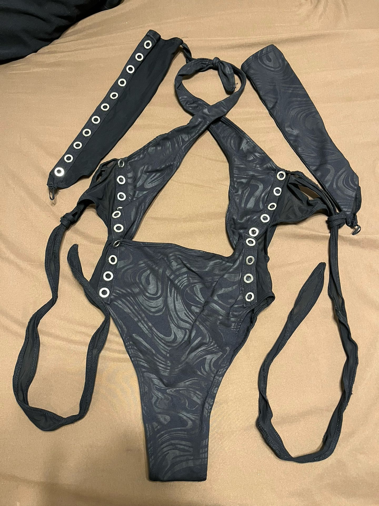 Tasteful Girls Rave Fit