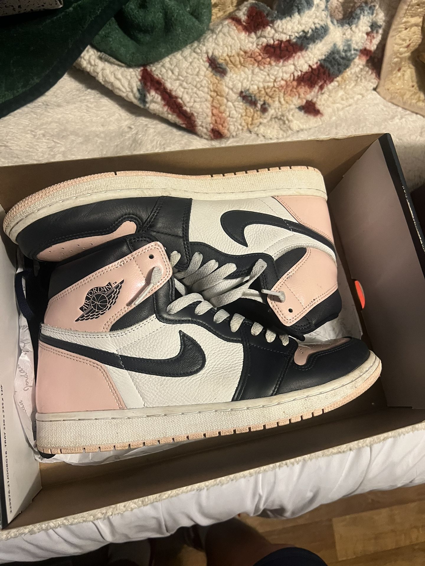 Jordan 1 Bubble Gum