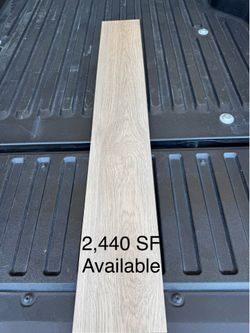 Vinyl plank