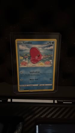 Evolving Skies Miscut Luv Disc Pokemon