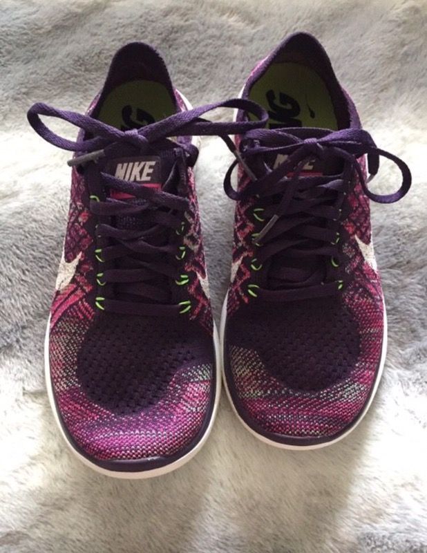 Nike flyknit purple woman 8