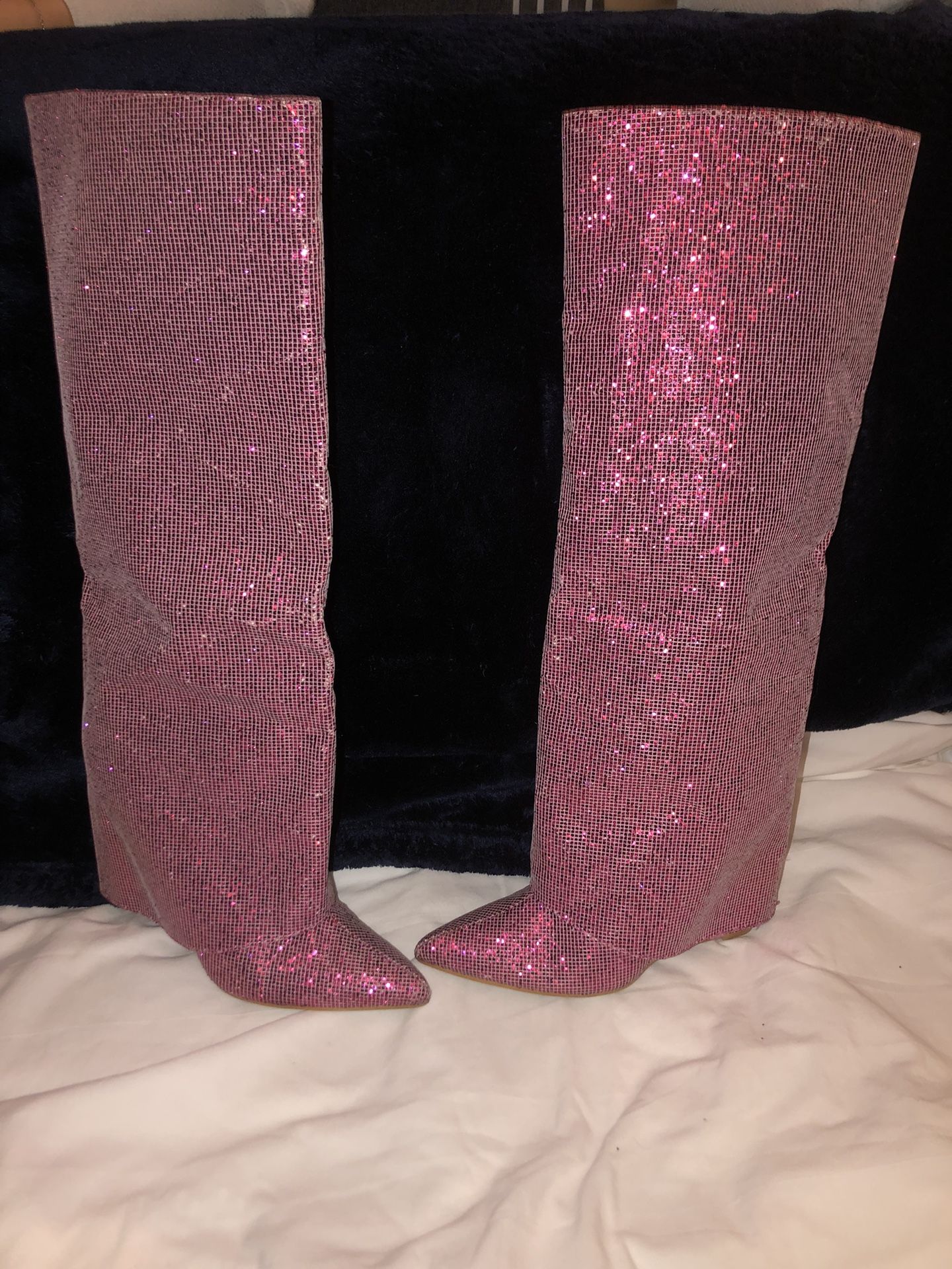 Womans Knee High Boots Size 7