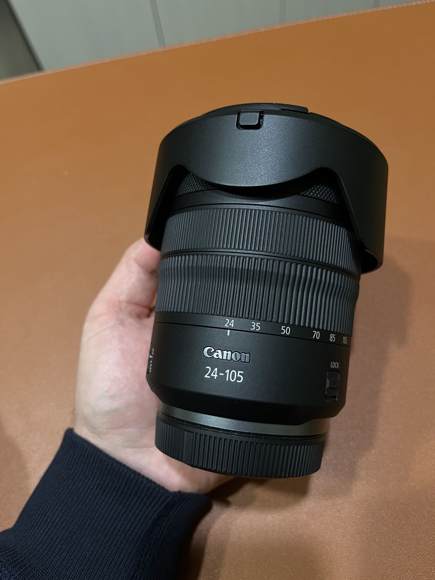 Canon RF 24-105L F4 Professional Lens Like New