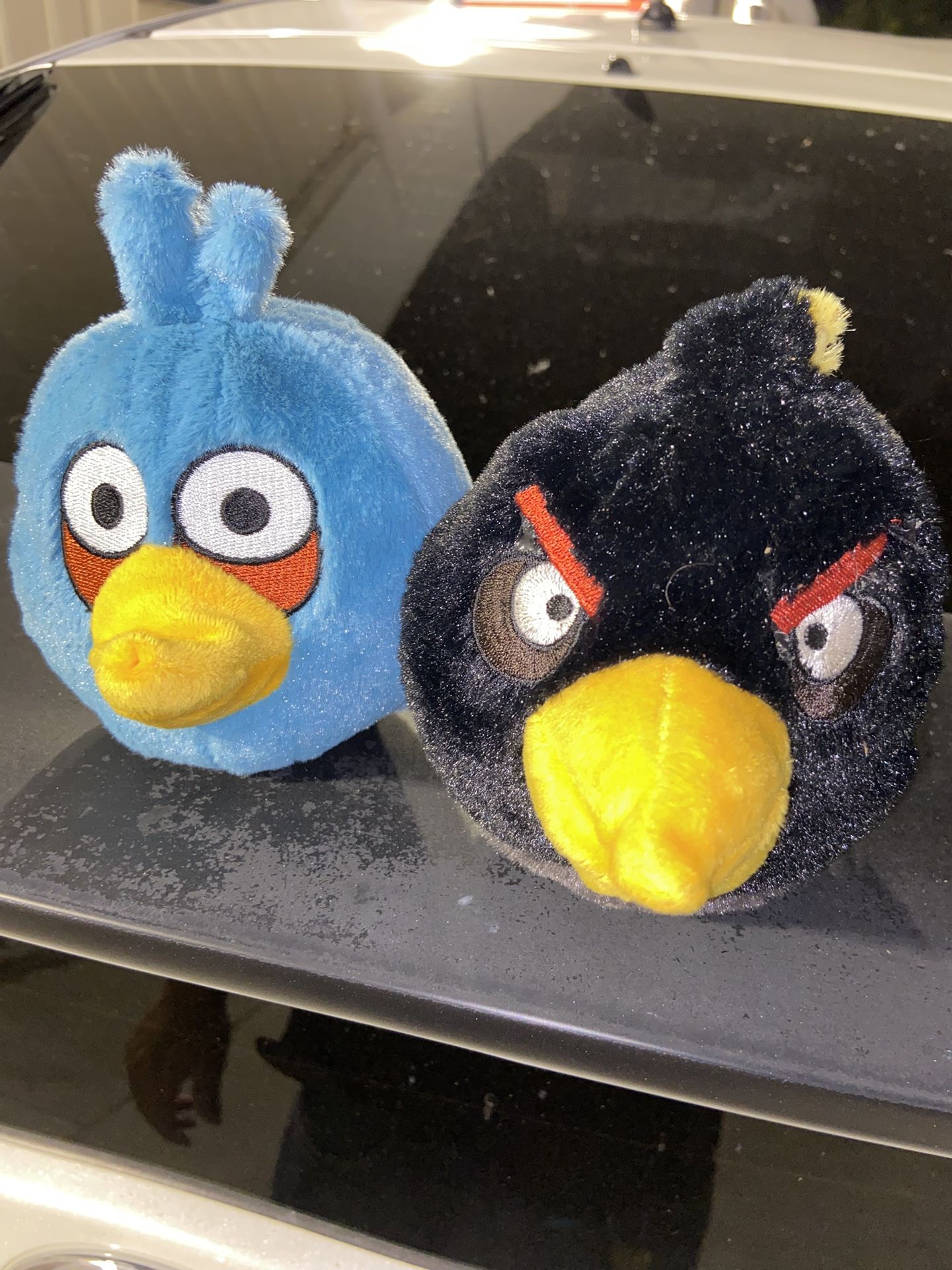 Bundle 2 Angry Birds Bomb Black Bird w/ Sound 10” Plush 2010 Commonwealth