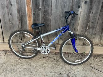 Small trek step through commuter bike