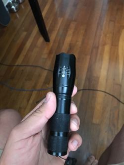 Rechargeable flash light