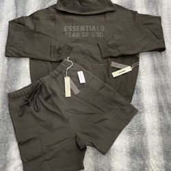 Fear Of God Essentials Off Black 2 Piece Set FW22 In X-Large