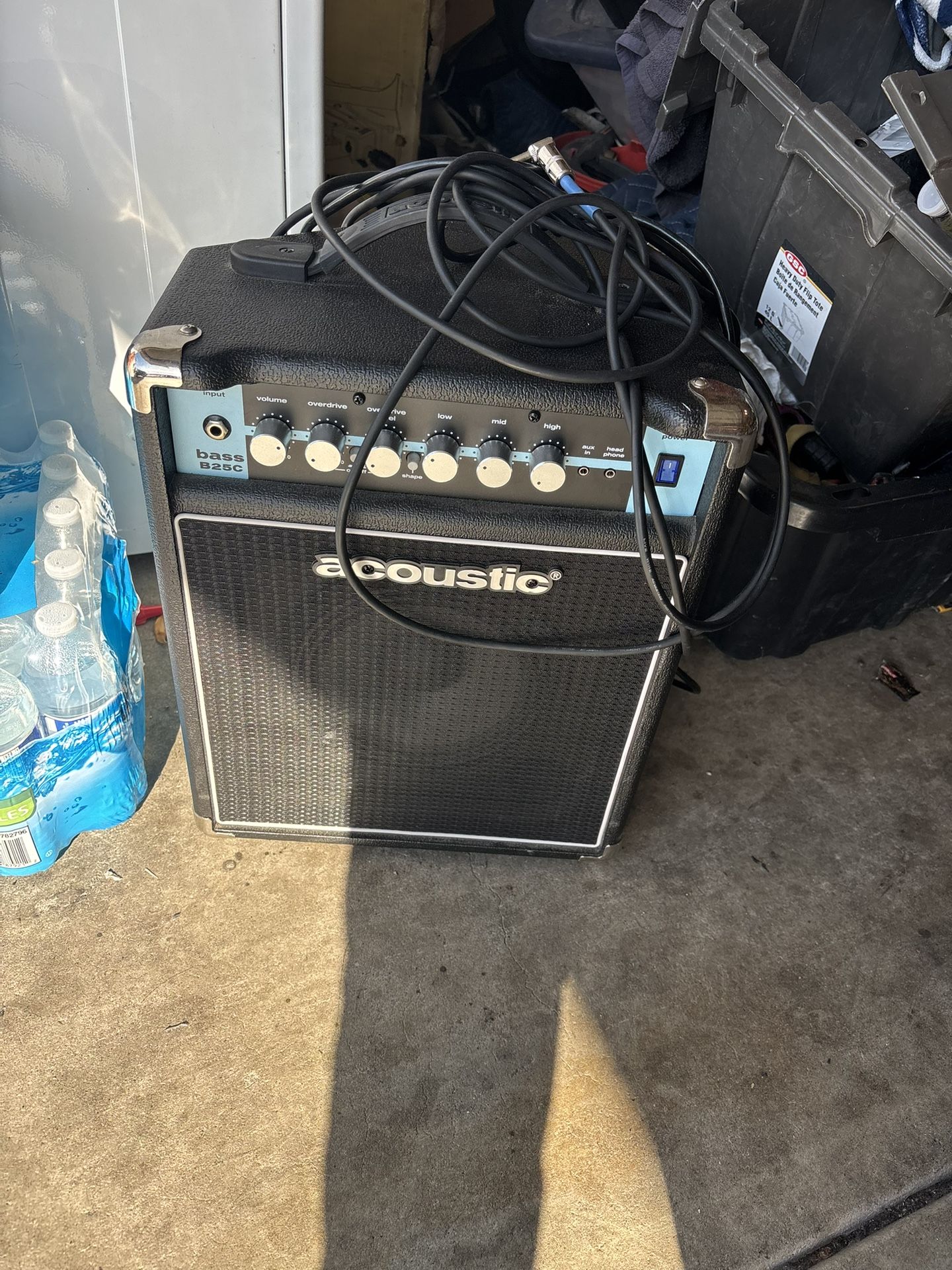ACOUSTIC AMP